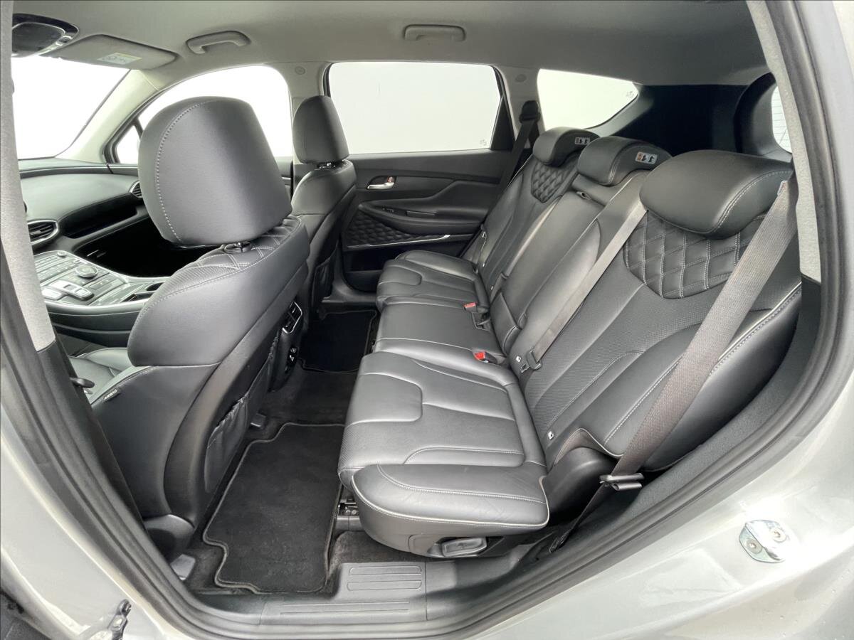 Hyundai Santa Fe SUV / Terénní 2,2 l 148 kw