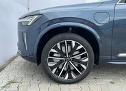 Volvo XC90 SUV 2,0 l 335 kw