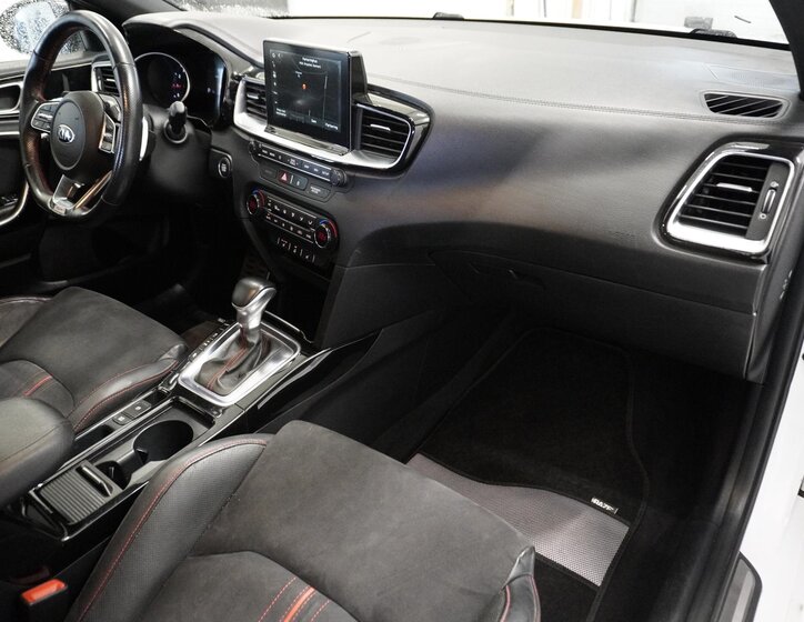 KIA ProCeed Hatchback 1,6 l 150 kw