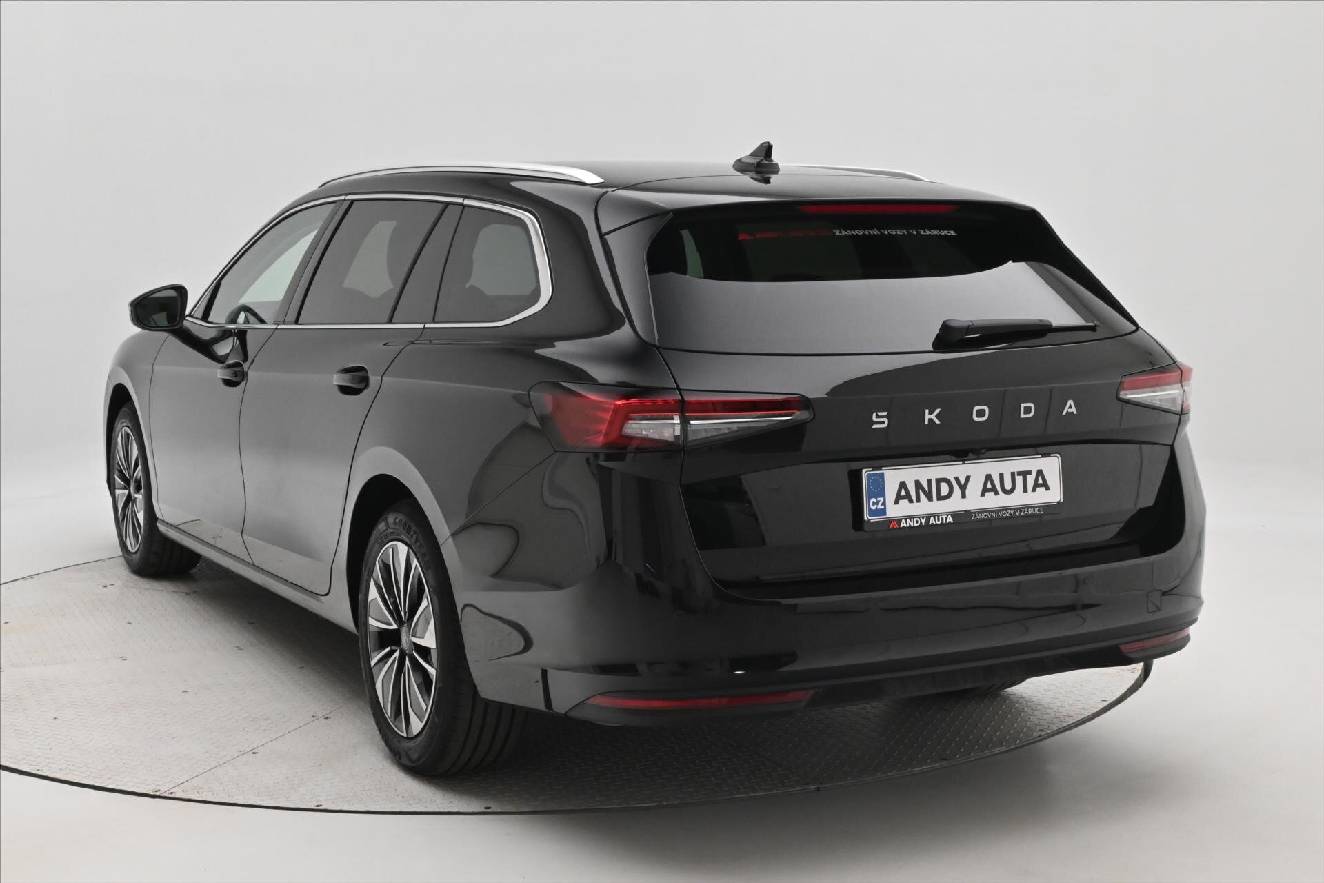 Škoda Superb Kombi 1,5 l 110 kw