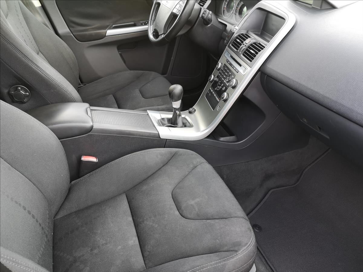 Volvo XC60 Kombi 2,4 l 136 kw