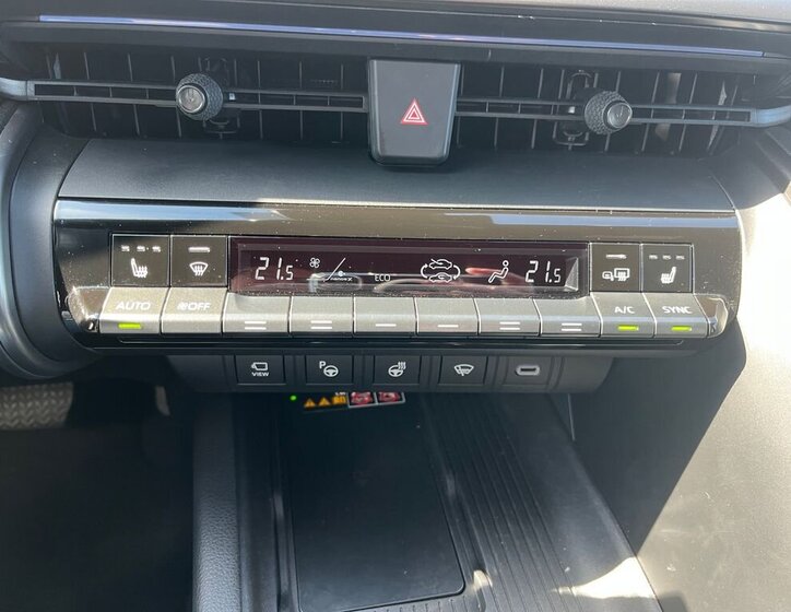 Toyota C-HR SUV / Terénní 2,0 l 112 kw