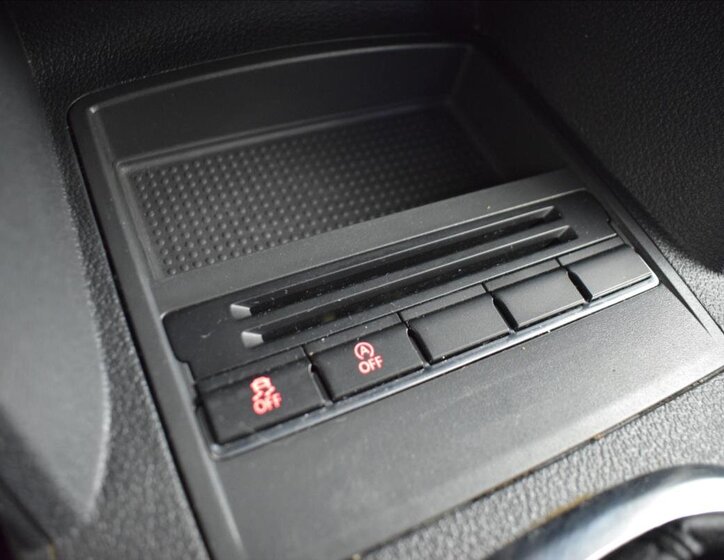 Volkswagen Touran MPV 1,6 l 77 kw