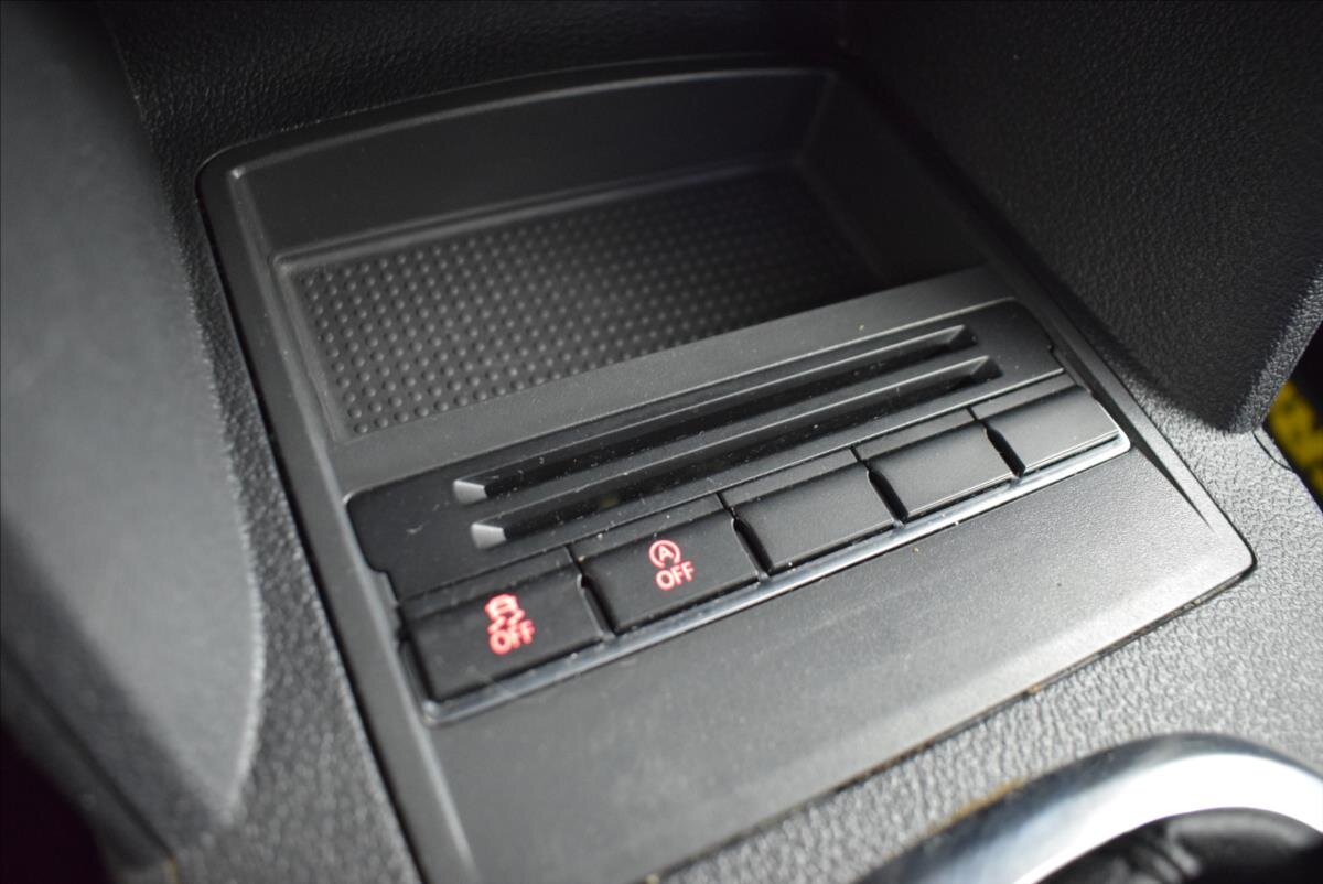 Volkswagen Touran MPV 1,6 l 77 kw