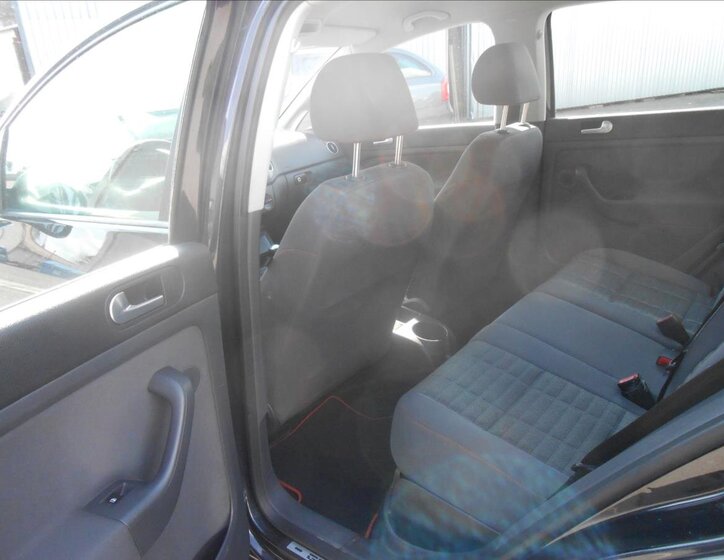 Volkswagen Golf Hatchback 1,4 l 59 kw