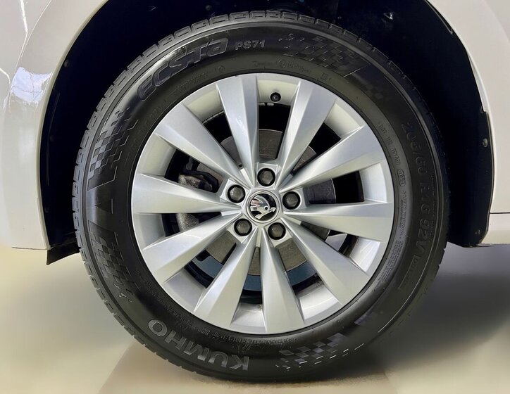 Škoda Kamiq SUV / Terénní 1,5 l 110 kw