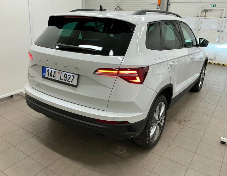 Škoda Karoq SUV 1,5 l 110 kw