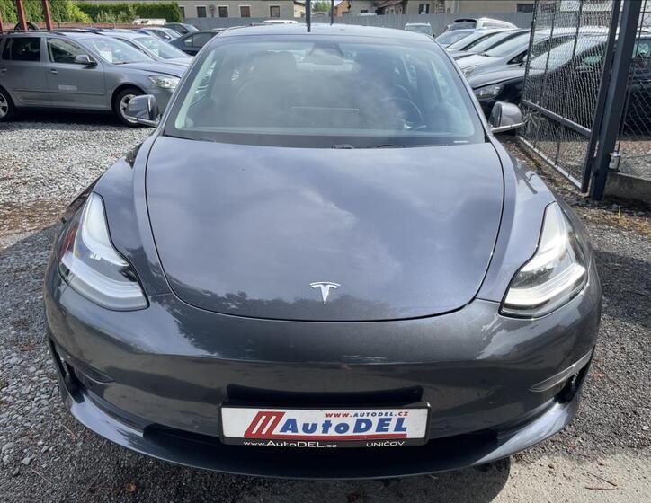 Tesla Model 3 12