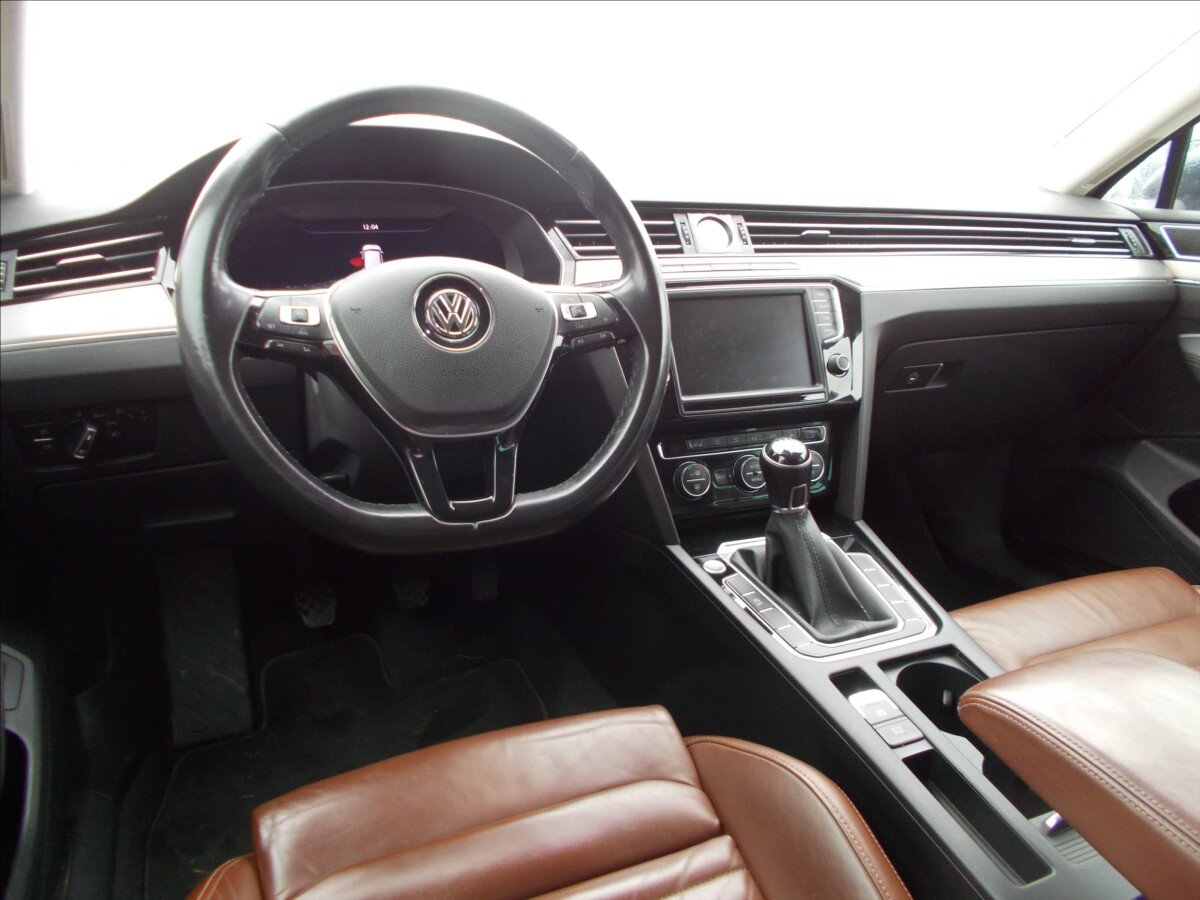 Volkswagen Passat Kombi 1,4 l 110 kw