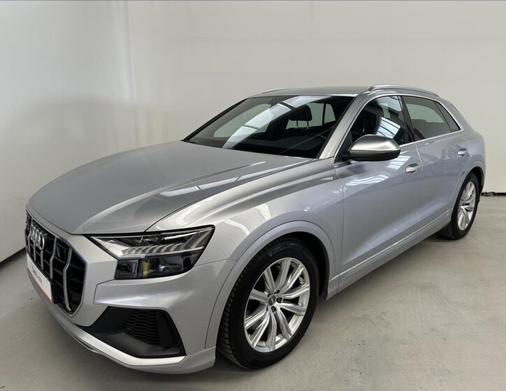 Audi SQ8 SUV 4,0 l 373 kw