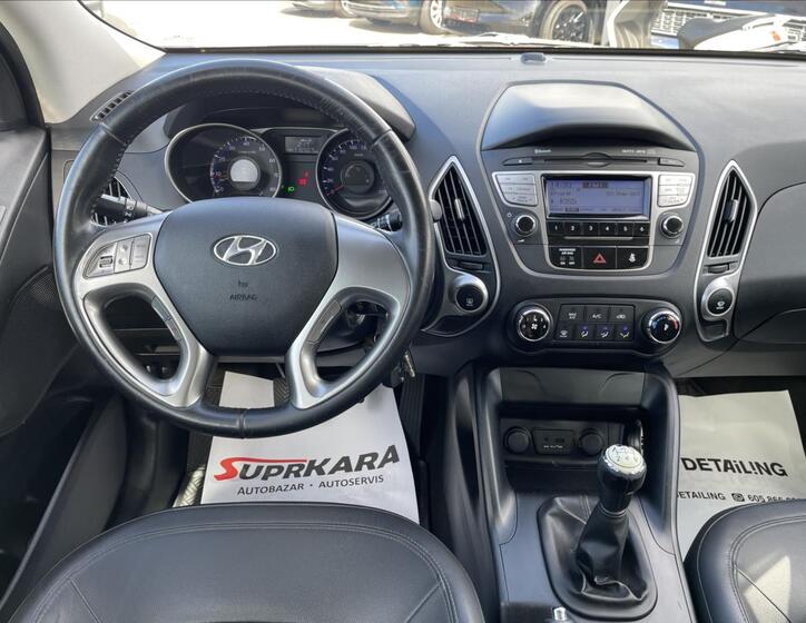 Hyundai ix35 10