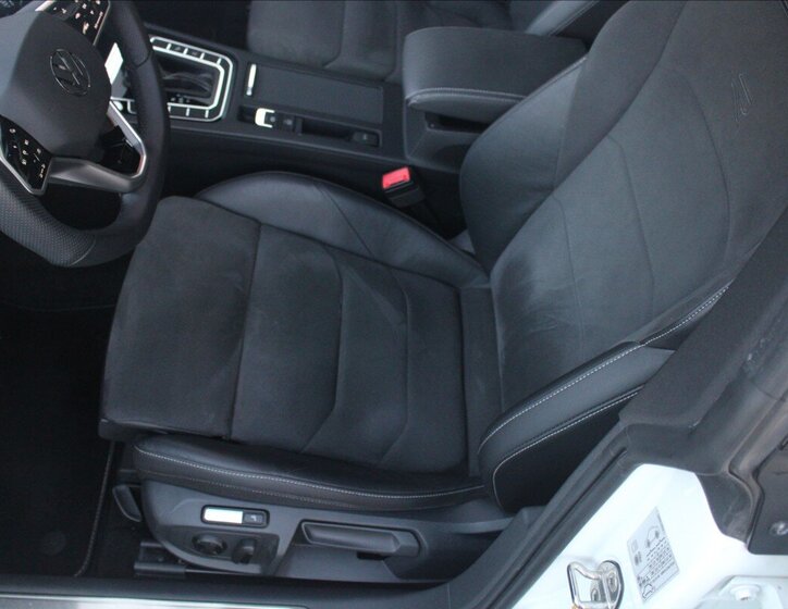 Volkswagen Arteon Liftback 2,0 l 147 kw