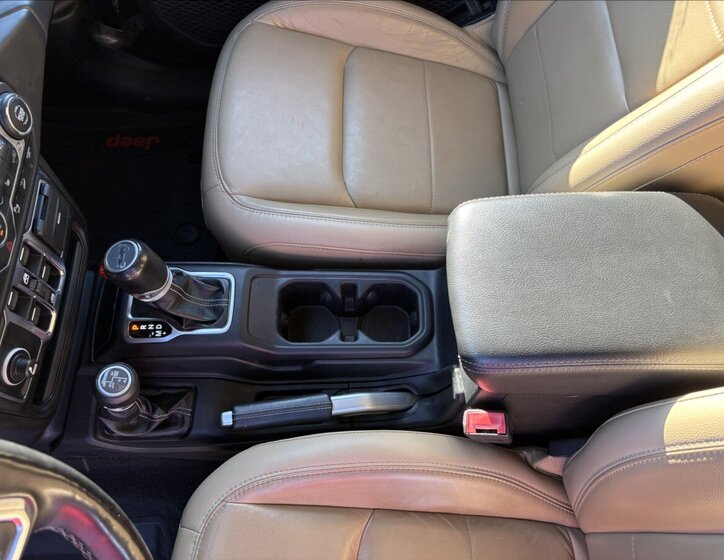 Jeep Wrangler Ostatní 2,1 l 147 kw