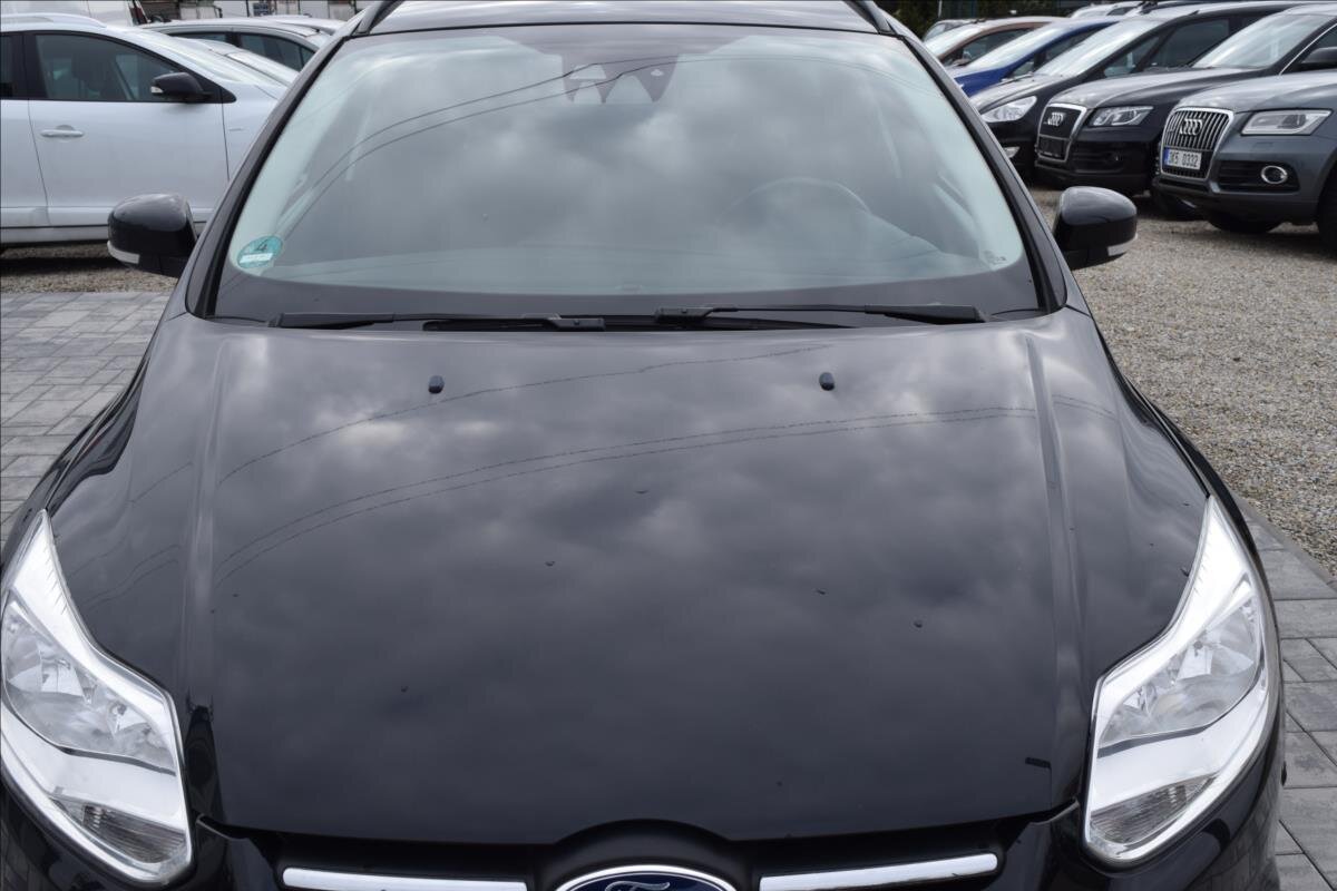 Ford Focus Kombi 998,0 92 kw