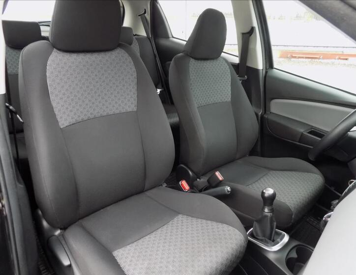 Toyota Yaris 22