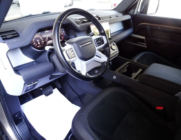 Land Rover Defender SUV / Terénní 3,0 l 221 kw