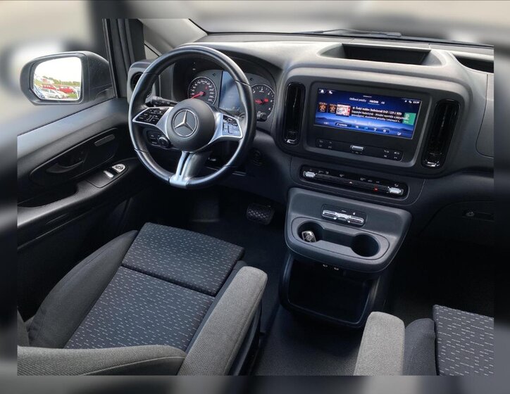 Mercedes-Benz Vito 14