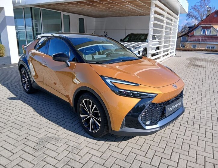 Toyota C-HR SUV / Terénní 2,0 l 112 kw
