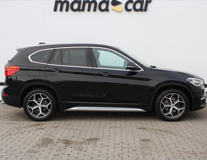 BMW X1 8