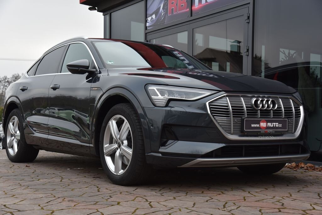 Audi e-tron SUV 0,0 300 kw