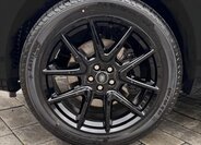 Land Rover Range Rover Velar 29