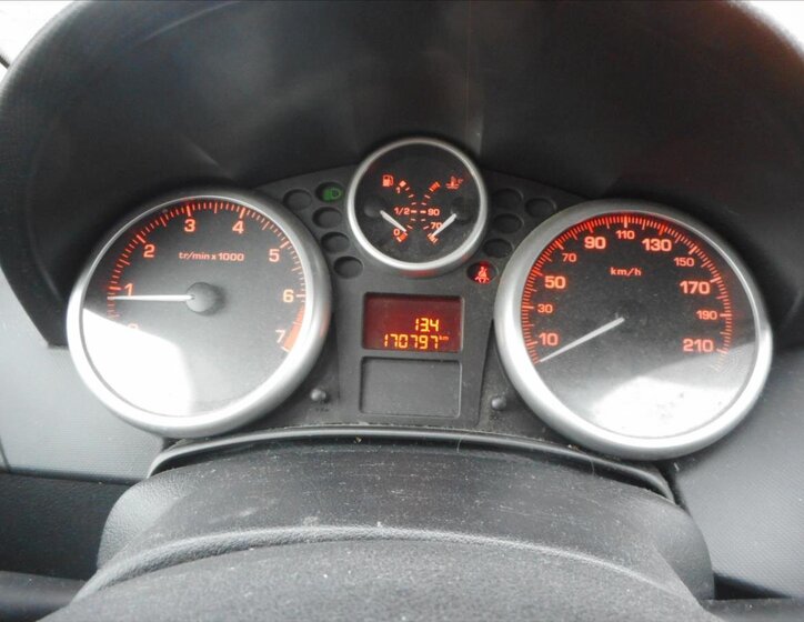 Peugeot 207 Hatchback 1,4 l 54 kw