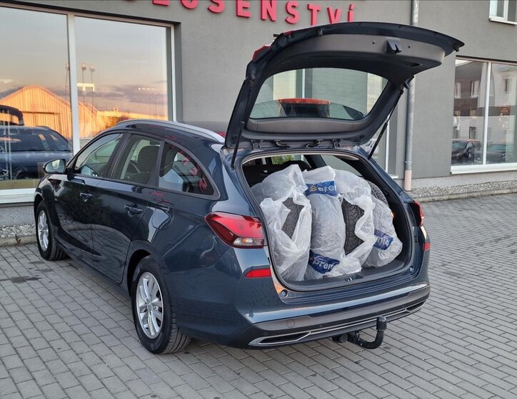 Hyundai i30 Kombi 1,6 l 85 kw