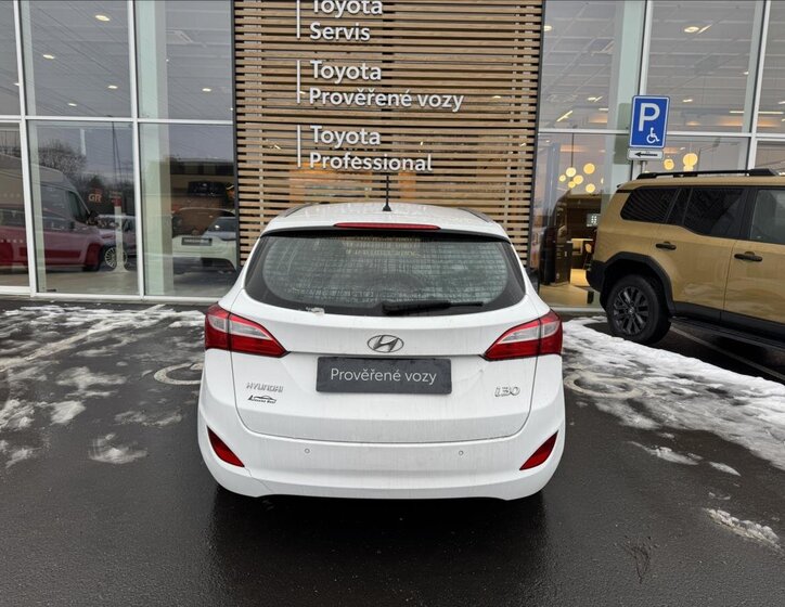 Hyundai i30 Kombi 1,6 l 88 kw