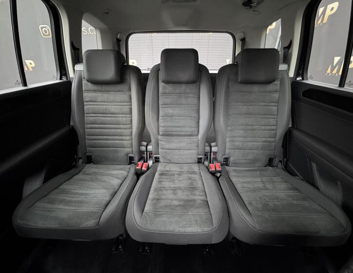 Volkswagen Touran 22