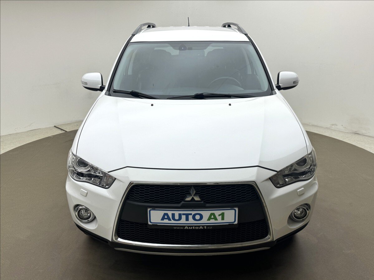 Mitsubishi Outlander SUV / Terénní 2,2 l 115 kw