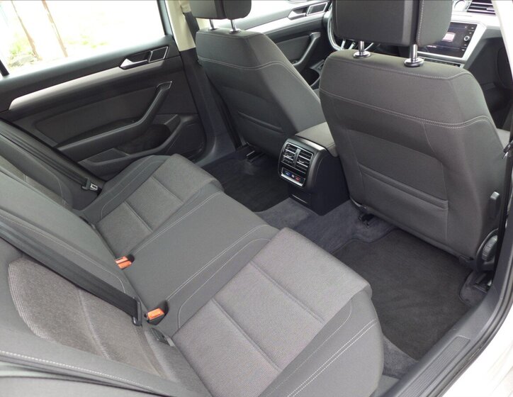 Volkswagen Passat Kombi 2,0 l 110 kw