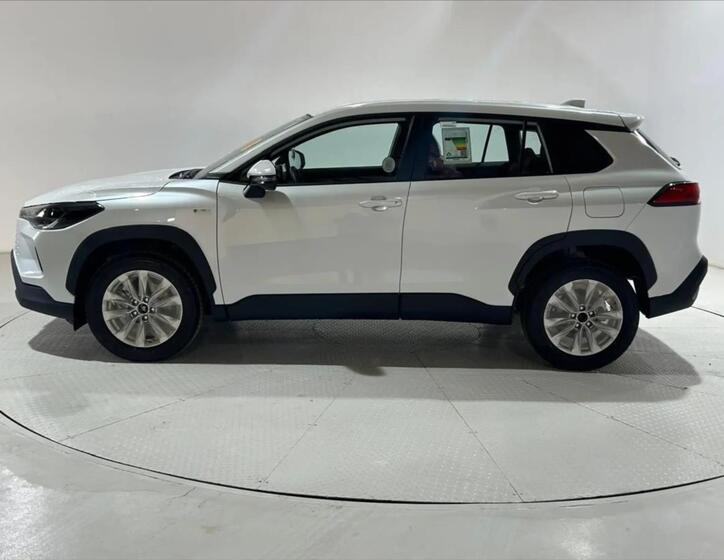 Toyota Corolla Cross 4