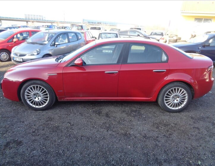 Alfa Romeo 159 Sedan / Limuzína 1,9 l 118 kw