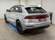 Audi Q8 SUV 3,0 l 210 kw