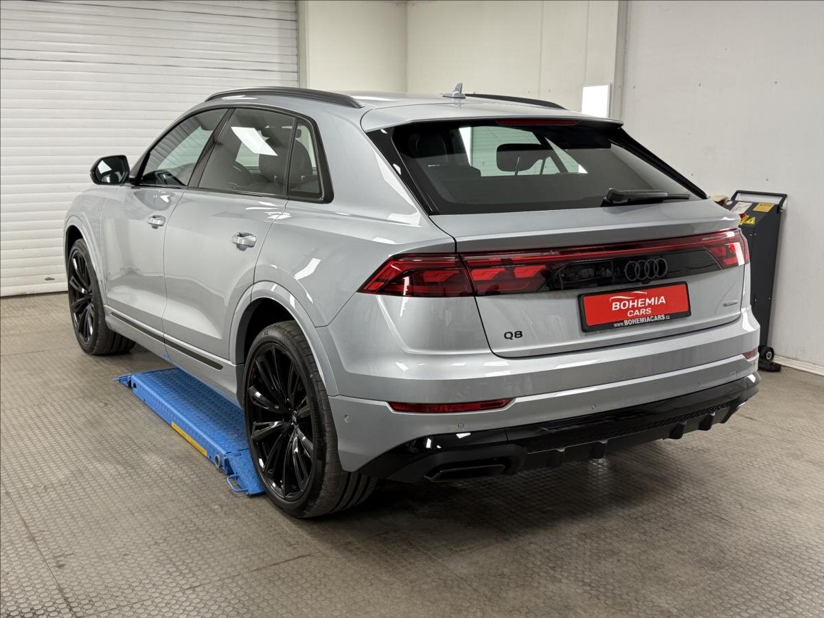 Audi Q8 SUV 3,0 l 210 kw