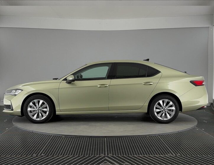 Škoda Superb Liftback 2,0 l 110 kw