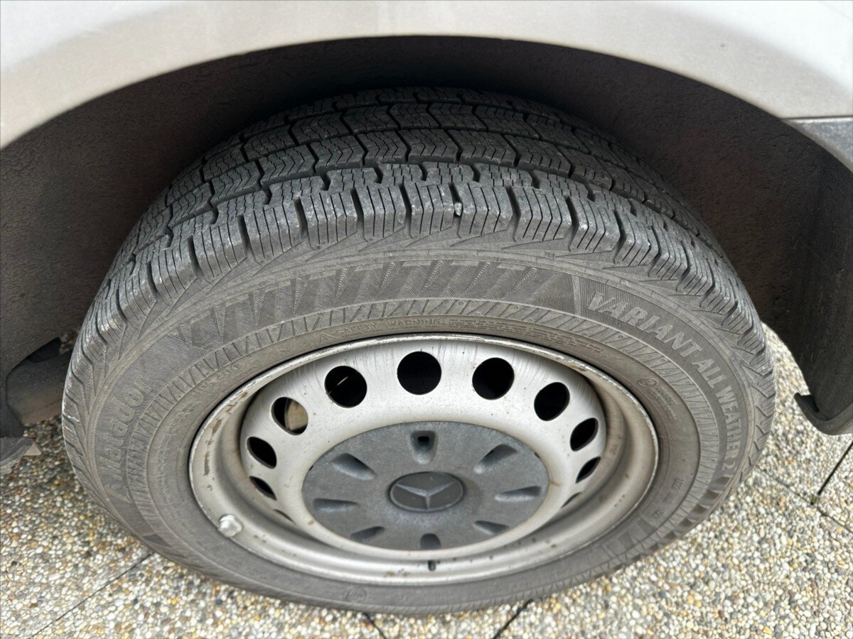 Mercedes-Benz Vito Kombi 2,1 l 120 kw