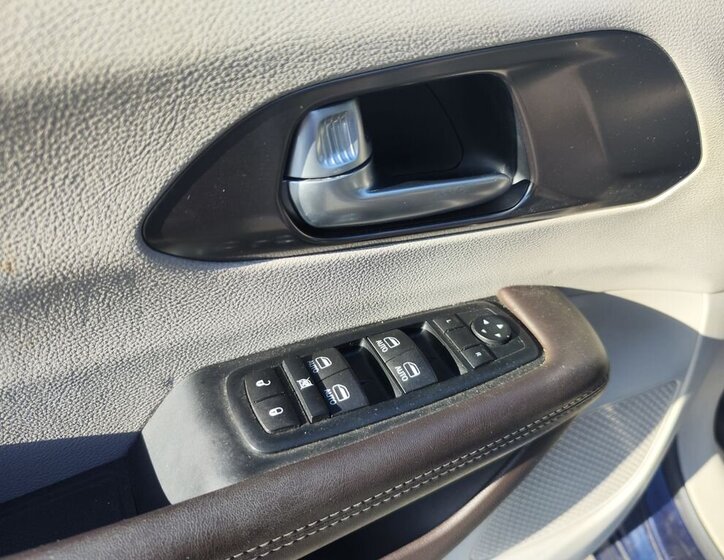 Chrysler Pacifica MPV 3,6 l 211 kw