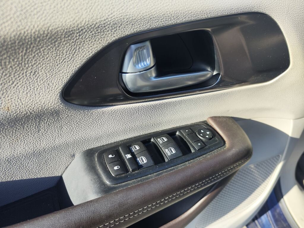 Chrysler Pacifica MPV 3,6 l 211 kw