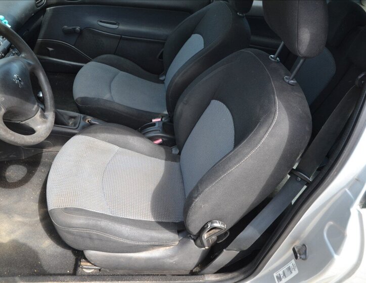 Peugeot 206 Hatchback 1,4 l 50 kw