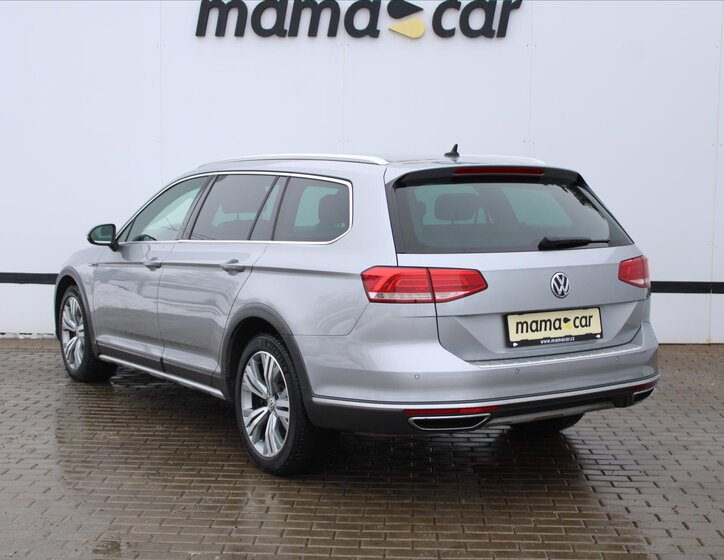 Volkswagen Passat Kombi 2,0 l 176 kw