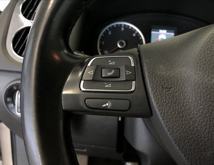 Volkswagen Tiguan SUV 2,0 l 103 kw
