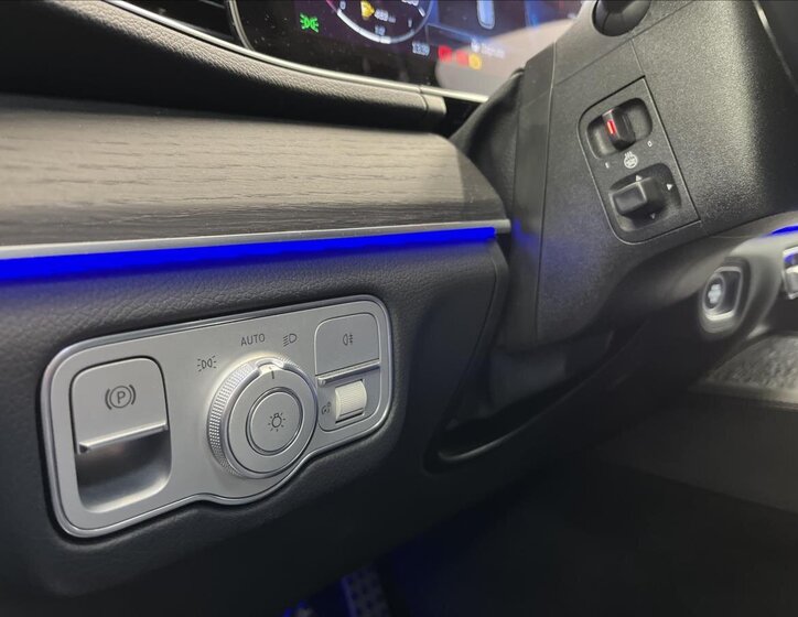 Mercedes-Benz GLE SUV 2,0 l 145 kw