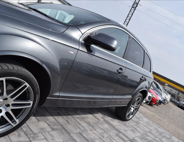 Audi Q7 SUV 3,0 l 180 kw