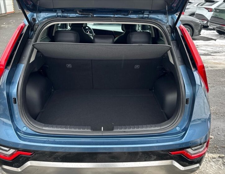 KIA Niro CUV / Crossover 1,6 l 77 kw