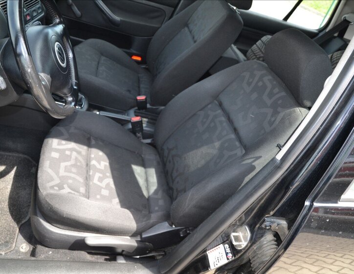 Volkswagen Golf Hatchback 1,4 l 55 kw