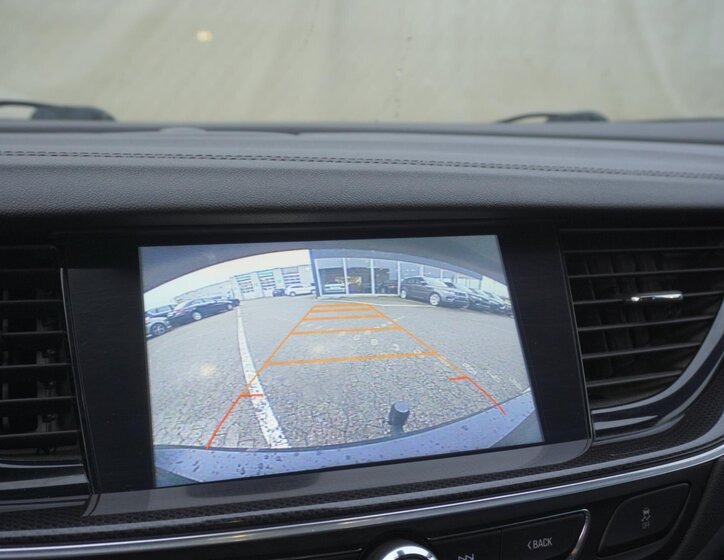 Opel Insignia Kombi 2,0 l 154 kw