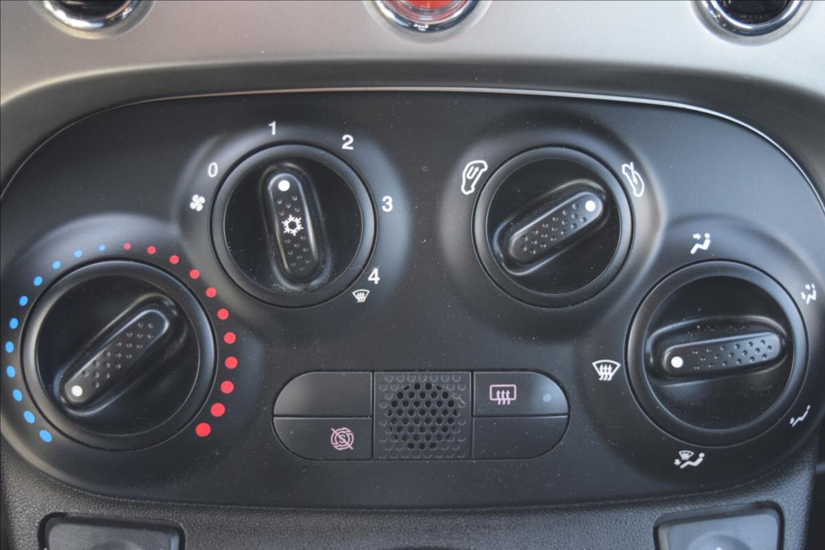 Fiat 500 Hatchback 875,0 63 kw