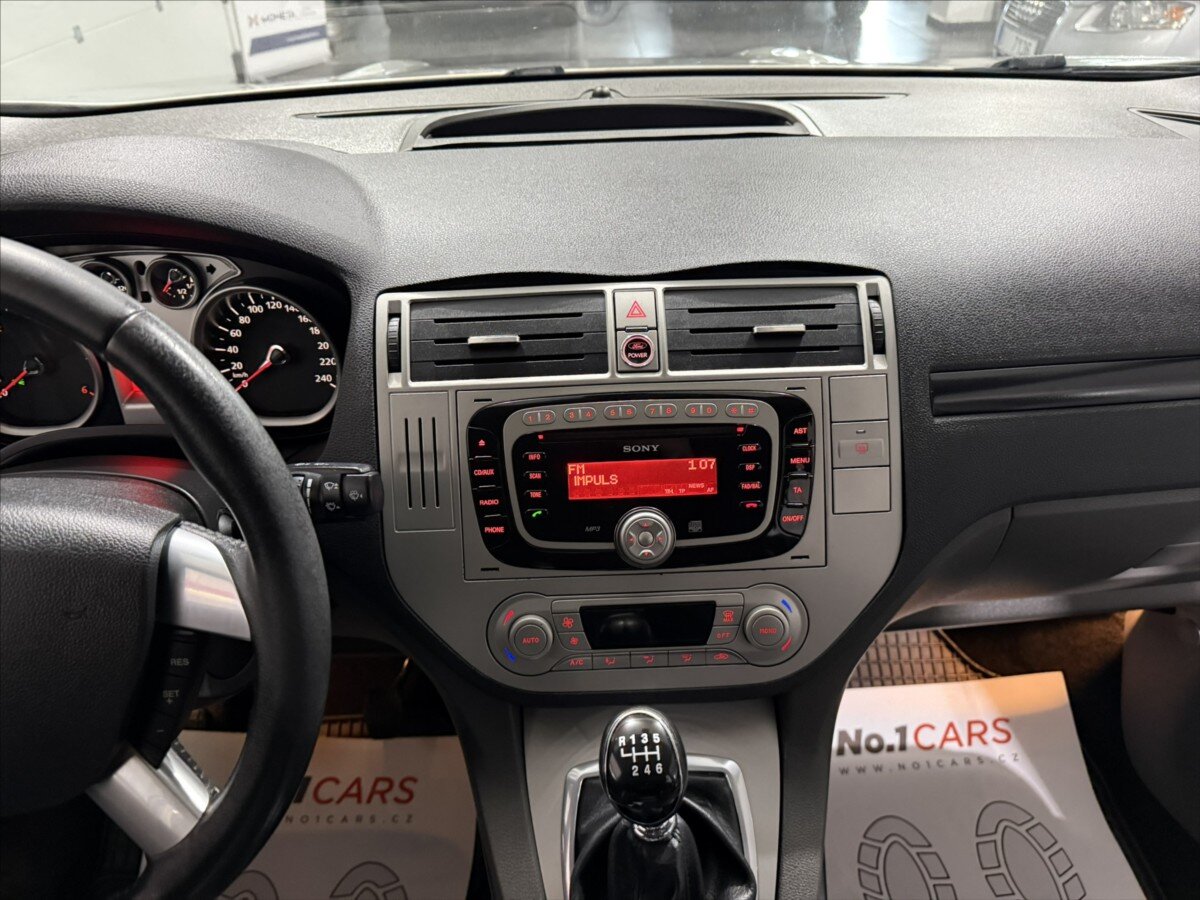 Ford Kuga SUV / Terénní 2,0 l 100 kw