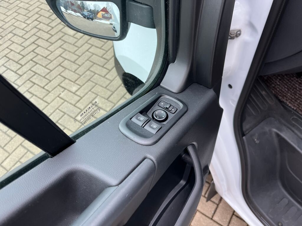 Nissan Interstar Skříň 2,3 l 100 kw